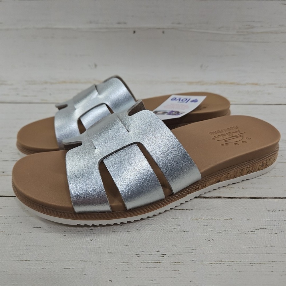 Skechers Bobs Desert Kiss Peak Look Womens 8 Silver Vegan‎ Leather Slide Sandals